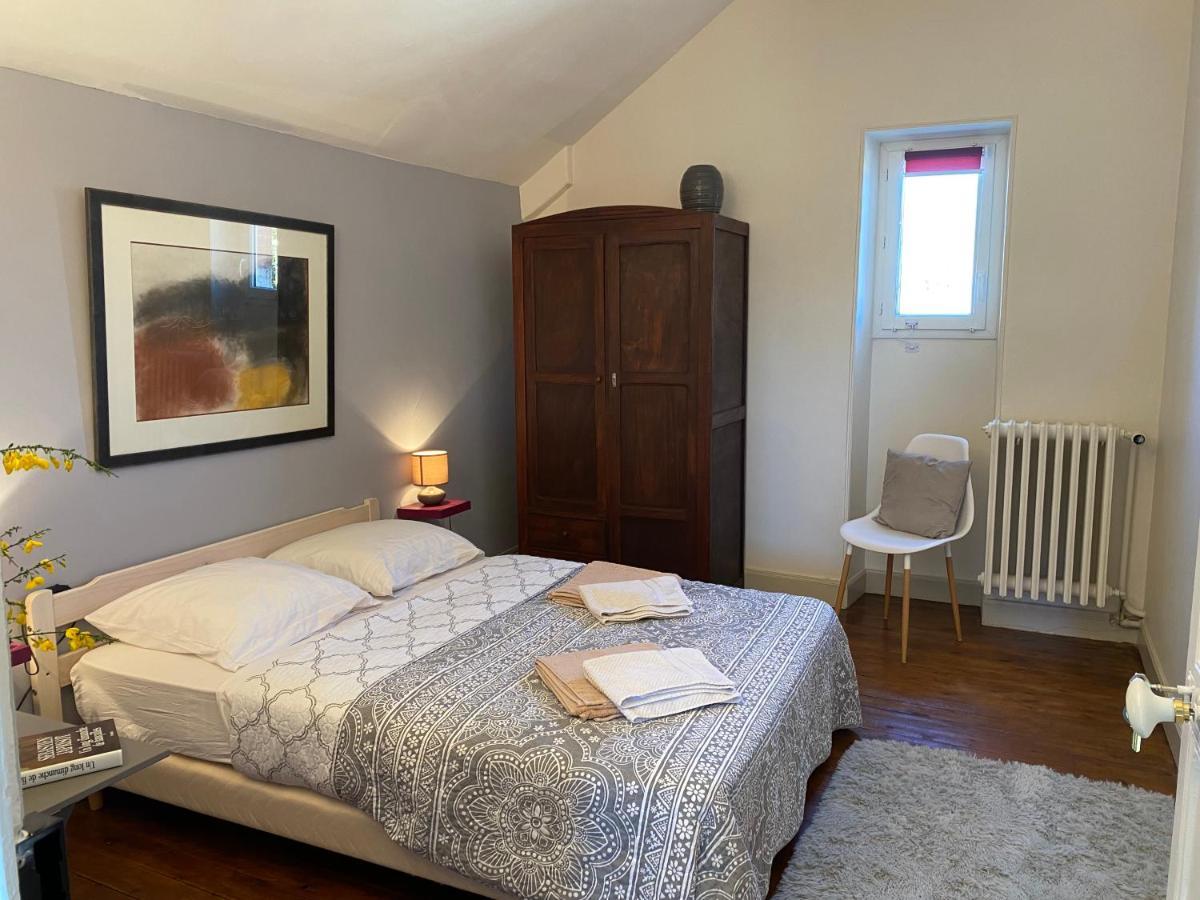 La Chtite Creuse - Chambres D'Hotes - Parking - Abri 2 Roues Boussac  외부 사진