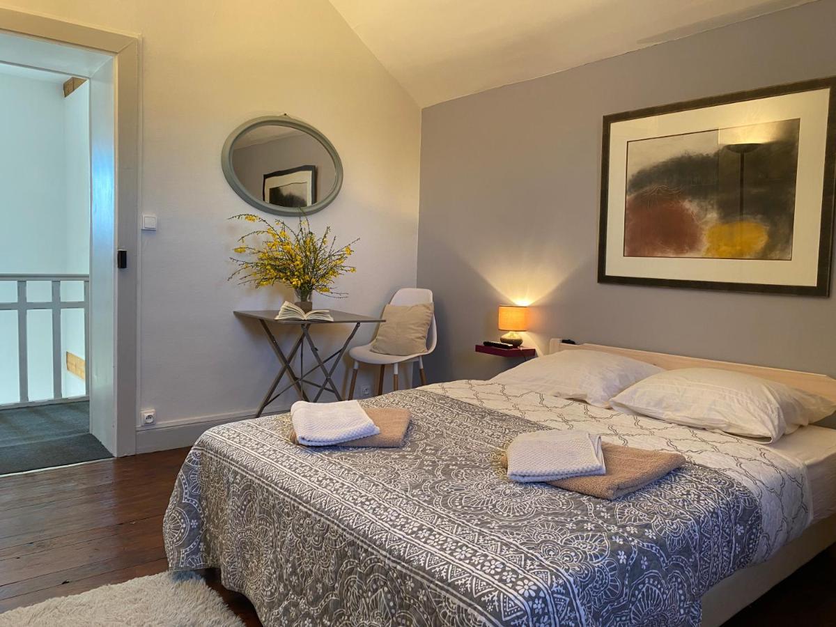La Chtite Creuse - Chambres D'Hotes - Parking - Abri 2 Roues Boussac  외부 사진