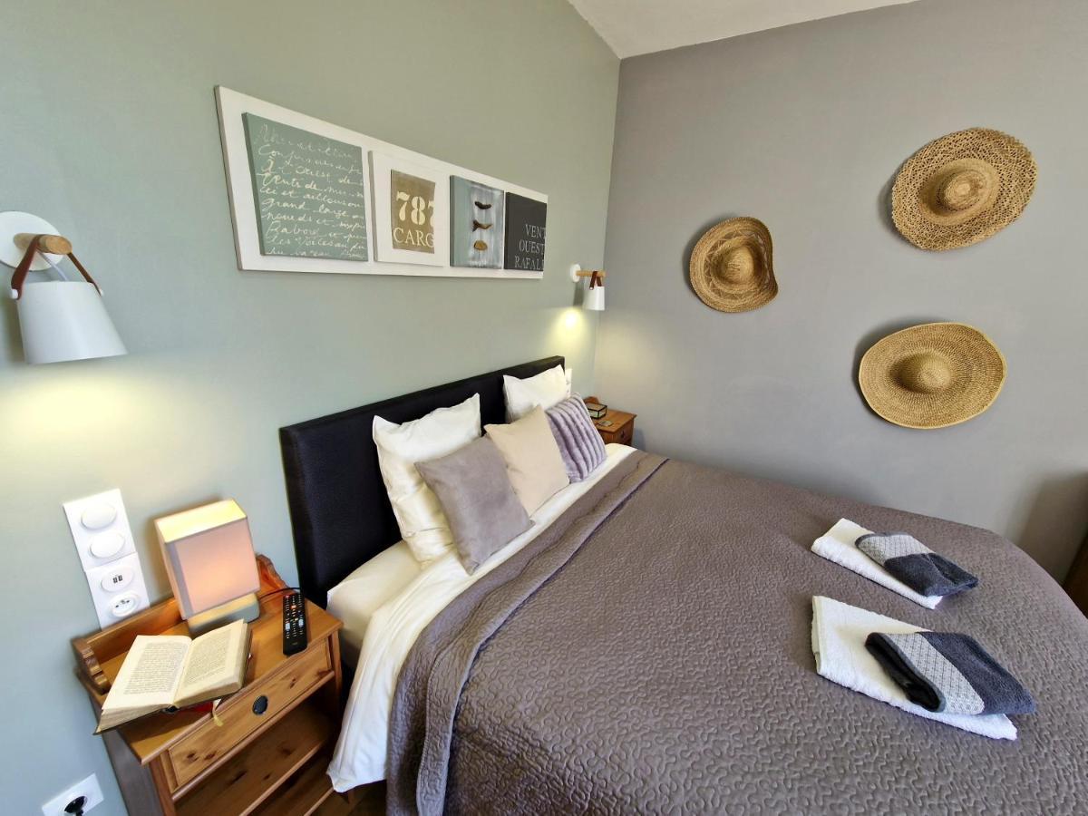 La Chtite Creuse - Chambres D'Hotes - Parking - Abri 2 Roues Boussac  외부 사진